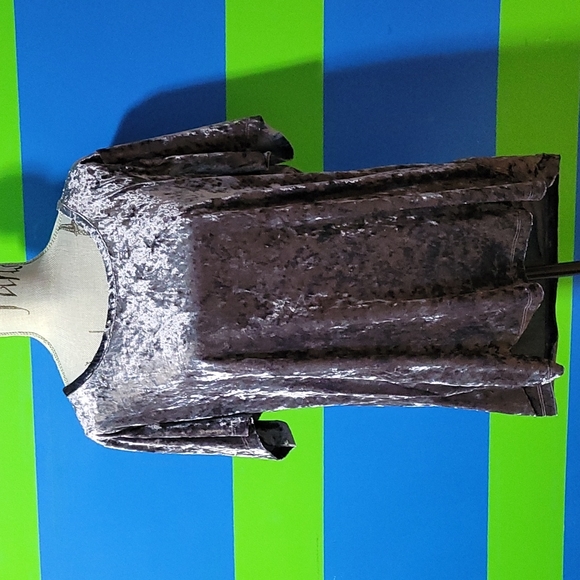 😊 Penningtons Women'sTop Size 1X GUC - Picture 1 of 5